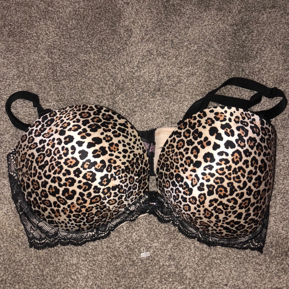 Victoria Secret 34D Bra